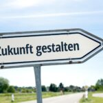 Straßenschild mit Aufschrift Zukunft gestalten | Enthärtungsanlage